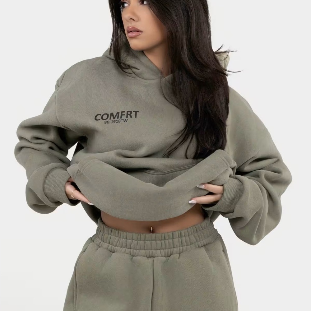 Olive green comfrt hoodie AND sweatpants SET
